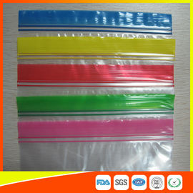 China De transparante Plastic Zakken van de Verpakkingsritssluiting Antistatisch met Ritssluitings Hoogste Blauwe Lip leverancier